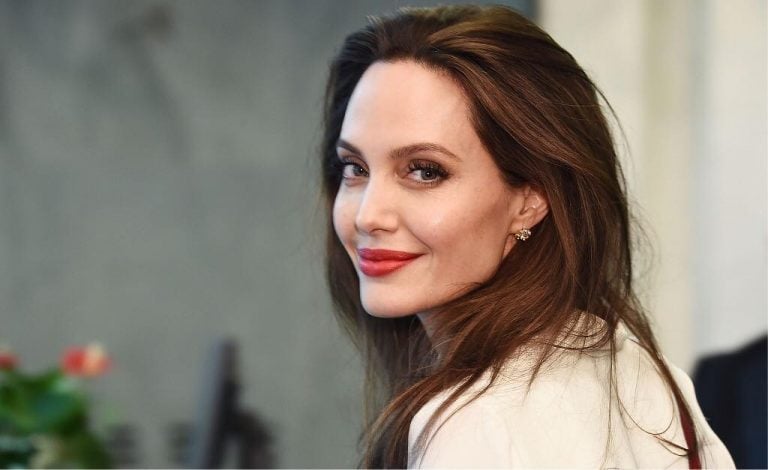 Îngrijorare: Jolie vizitează frontul din Herson cu misiune umanitară